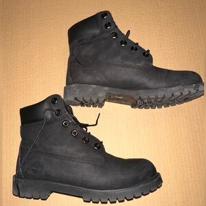 Black 6” Timberlands